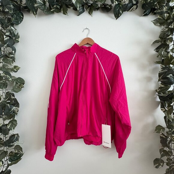 Lululemon Athletic License To Train Lightweight Jacket Passionate NWT Size 12 - Picture 1 of 9